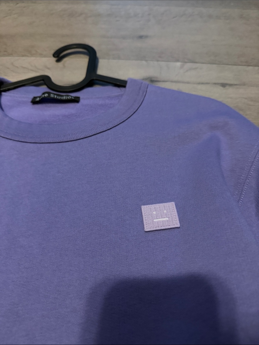 Acne Studios Lavender Crewneck Sweatshirt - Picture 3 of 8